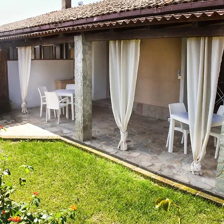 Domu Virginia * カスティアーダス