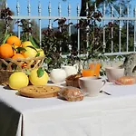 Oda ve Kahvaltı Domu Virginia *