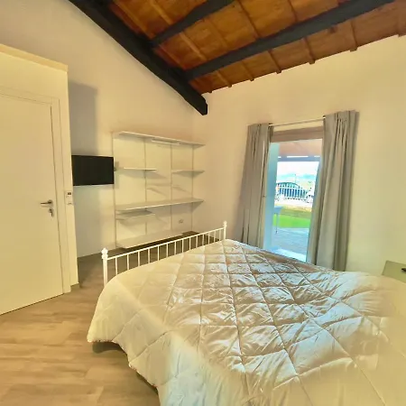 Bed & Breakfast Domu Virginia Castiadas