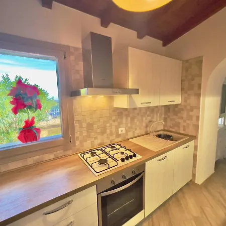 Domu Virginia Castiadas